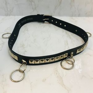 2000’s Le Chateau Leather Emo Studded Ring Belt